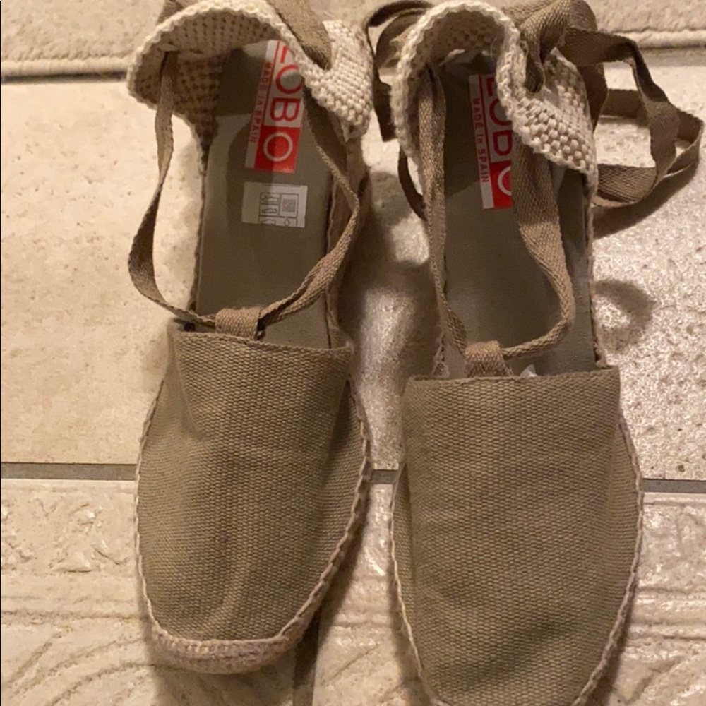 Woman’s platform sandals